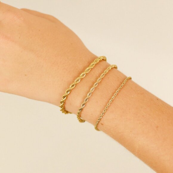18K Gold Rope Chain Bracelet – 4MM | Hypoallergenic, Water & Tarnish Resistant - Picture 3 of 3